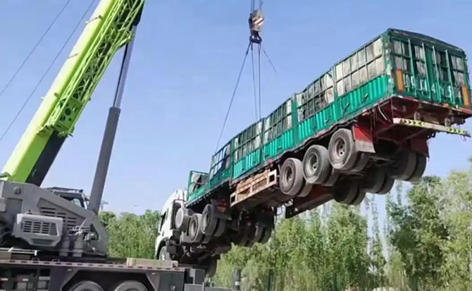 玛沁道路脱困救援案例